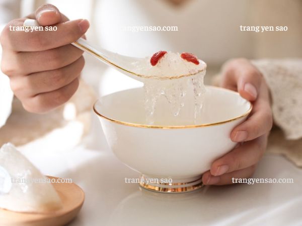 vết thương hở có ăn yến được không