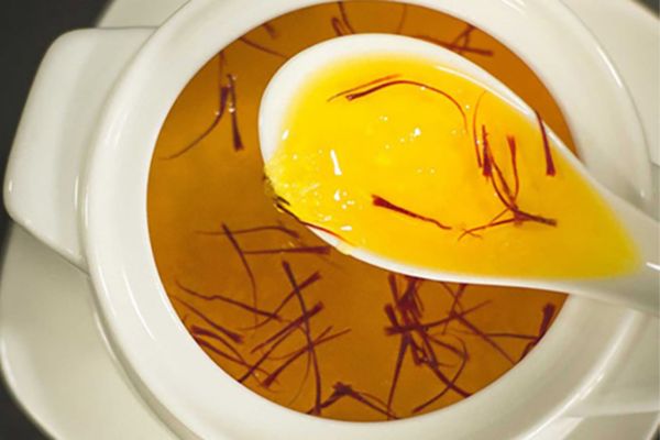 yến chưng saffron