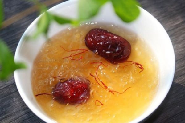 yến chưng saffron