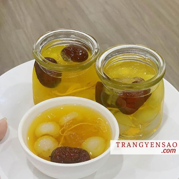 Cách Chưng Yến Với Táo Đỏ Nhãn Nhục